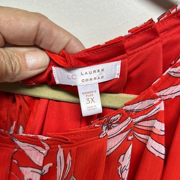 LC Lauren Conrad Red Flutter Sleeve Blouse - Picture 2 of 12